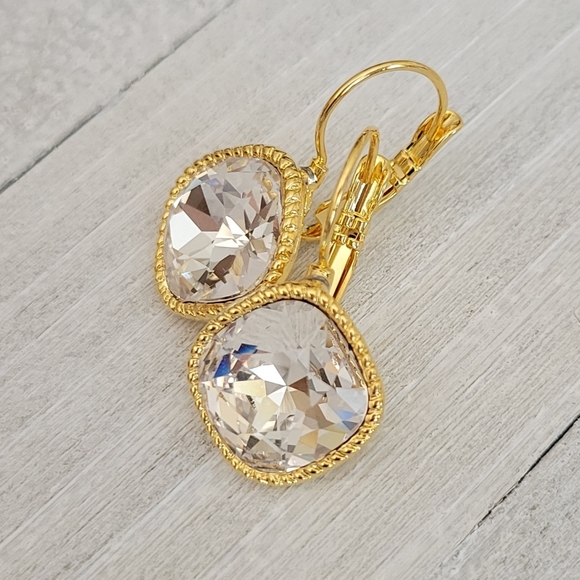Crystal Earrings in Yellow Gold - Picture 1 of 8